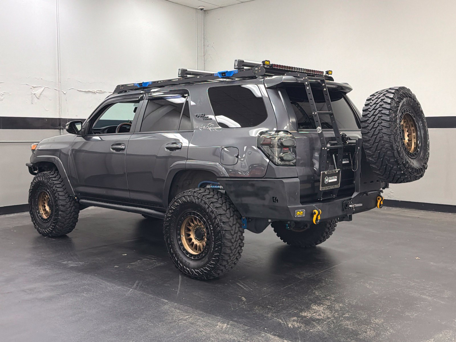 Used 2023 Toyota 4Runner TRD Off-Road Premium w/ Off Road Premium Plus Package AWD/4WD image 8