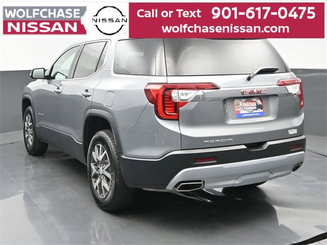 Used 2023 GMC Acadia SLE w/ Driver Convenience Package image 4