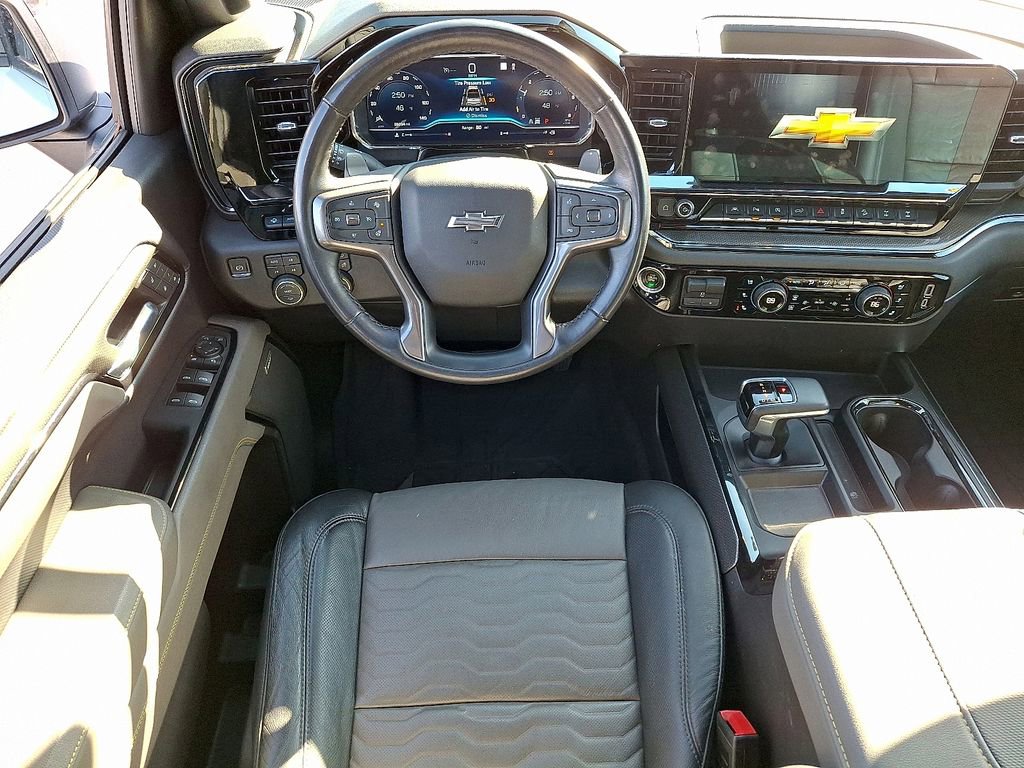 Used 2023 Chevrolet Silverado 1500 ZR2 w/ Technology Package image 11