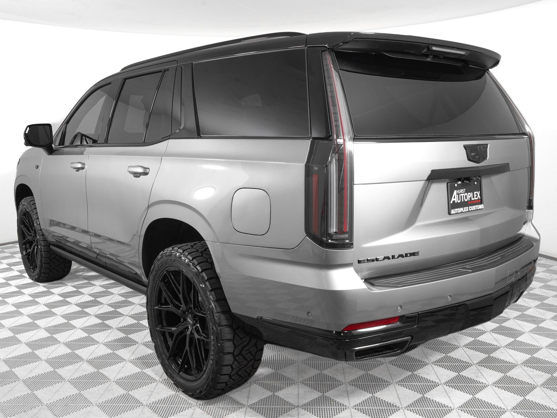 Used 2026 Cadillac Escalade Sport w/ Touring Package AWD/4WD image 8