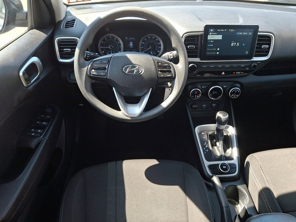 Used 2020 Hyundai Venue SEL image 22