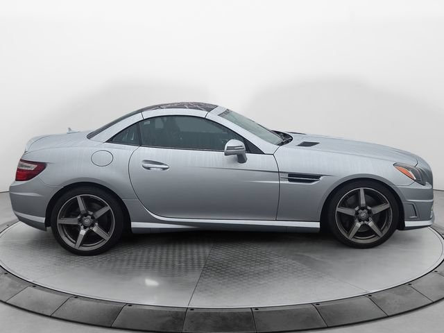 Used 2015 Mercedes-Benz SLK 250 w/ Premium Package image 6