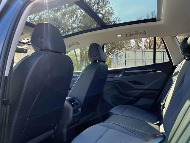 New 2026 Volkswagen Tiguan SE FWD image 21