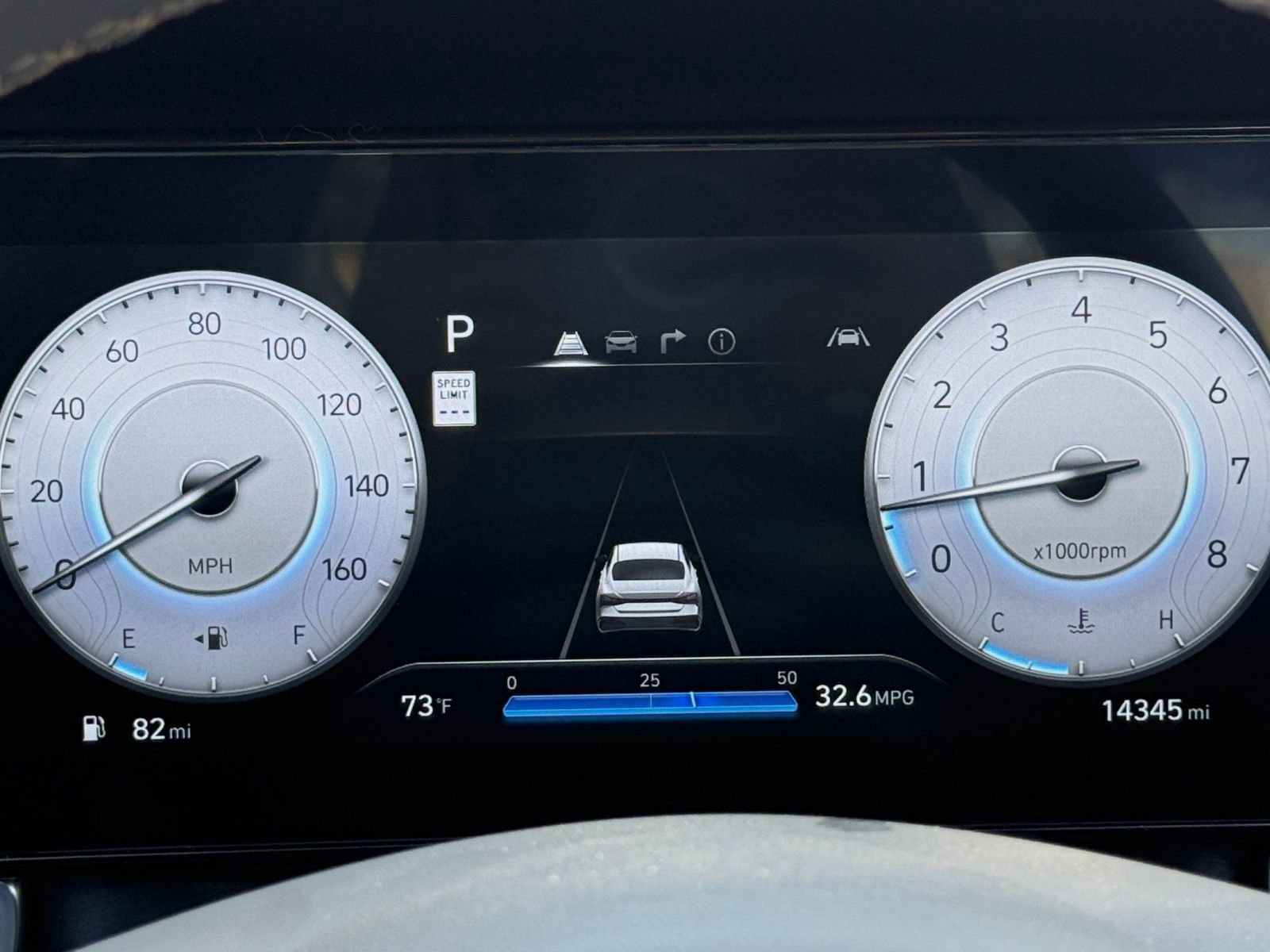 Used 2025 Hyundai Elantra SEL image 42