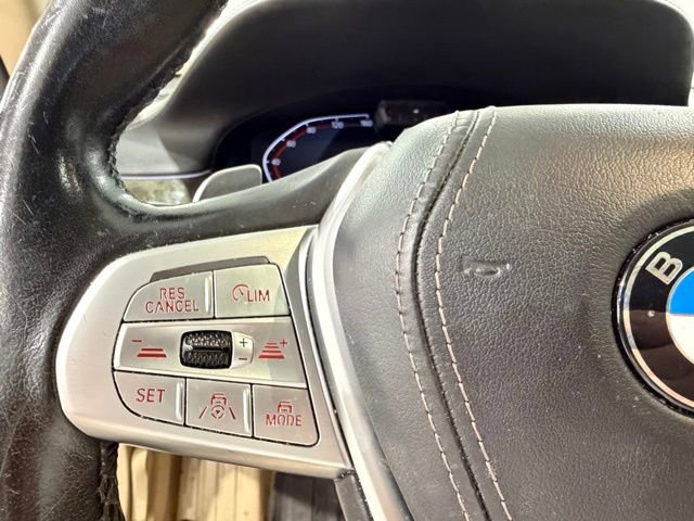 Used 2020 BMW 740i w/ Premium Package RWD image 19