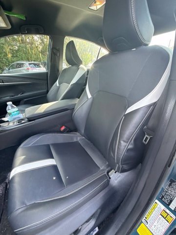 Used 2025 Toyota Camry SE w/ Multimedia Upgrade Package FWD image 11