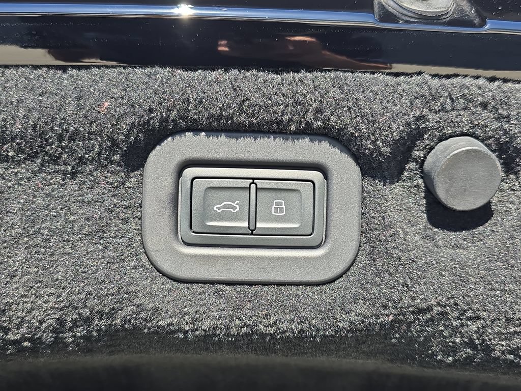 Used 2024 Bentley Continental GT AWD/4WD image 17