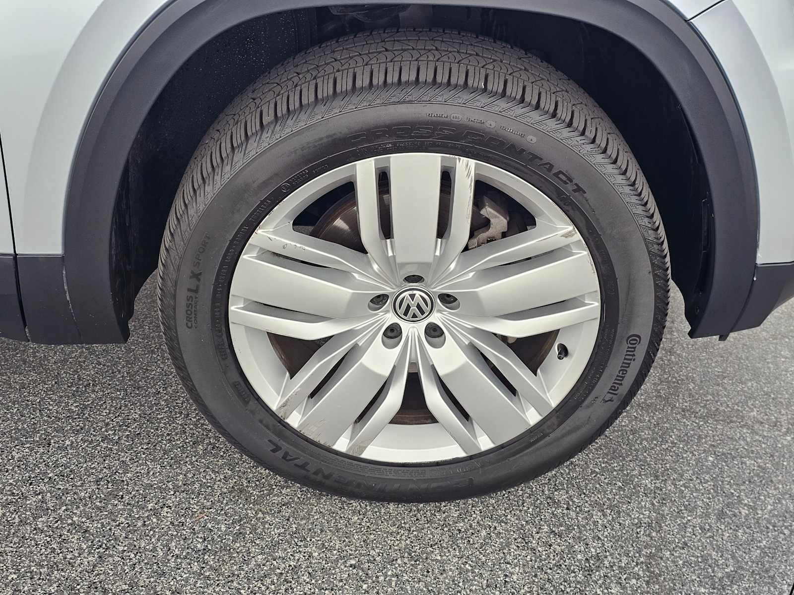 Used 2019 Volkswagen Atlas SEL FWD image 9