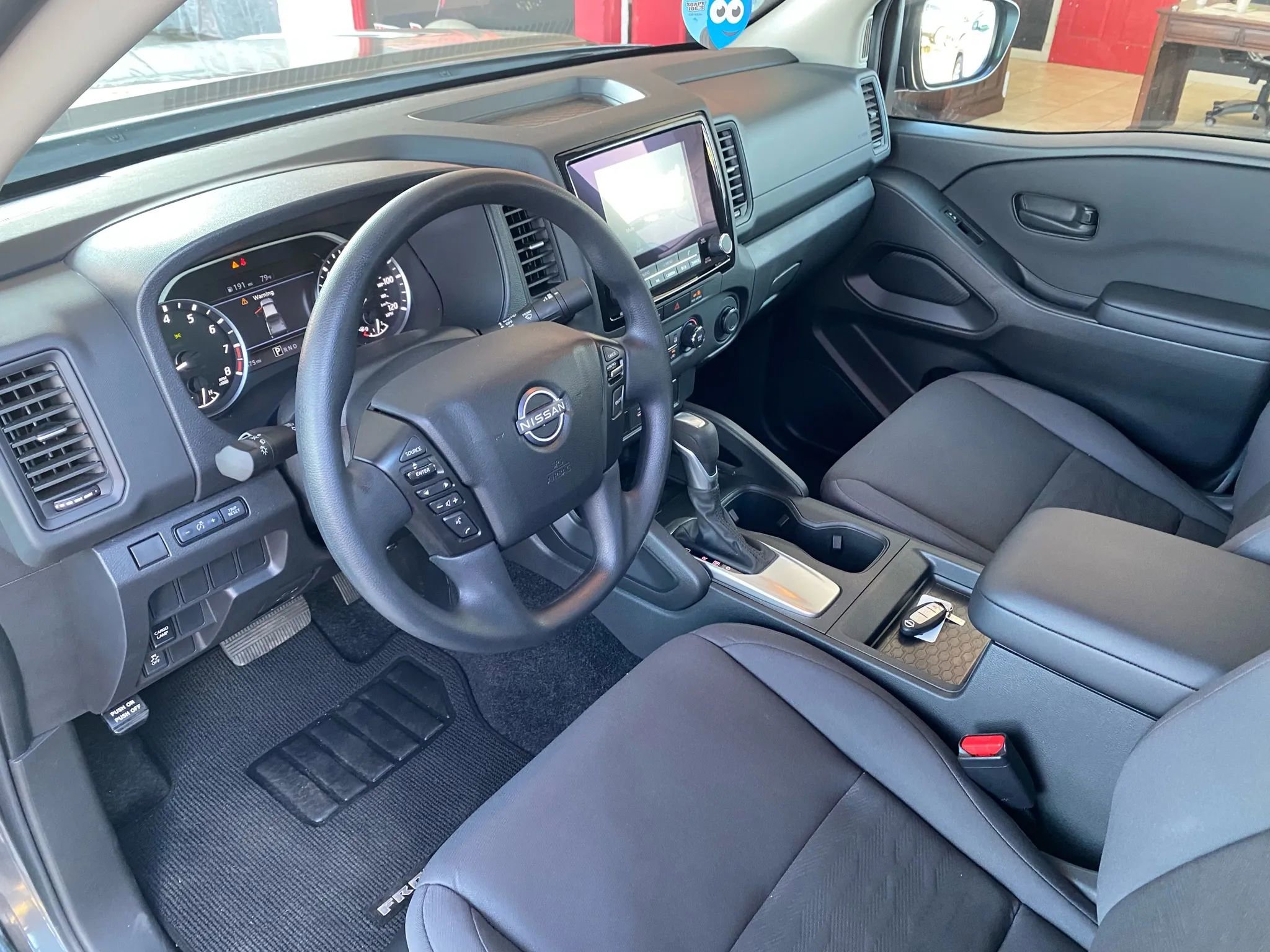 Used 2024 Nissan Frontier S image 32