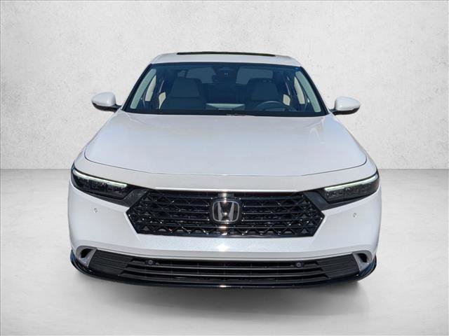 Used 2023 Honda Accord Touring image 2