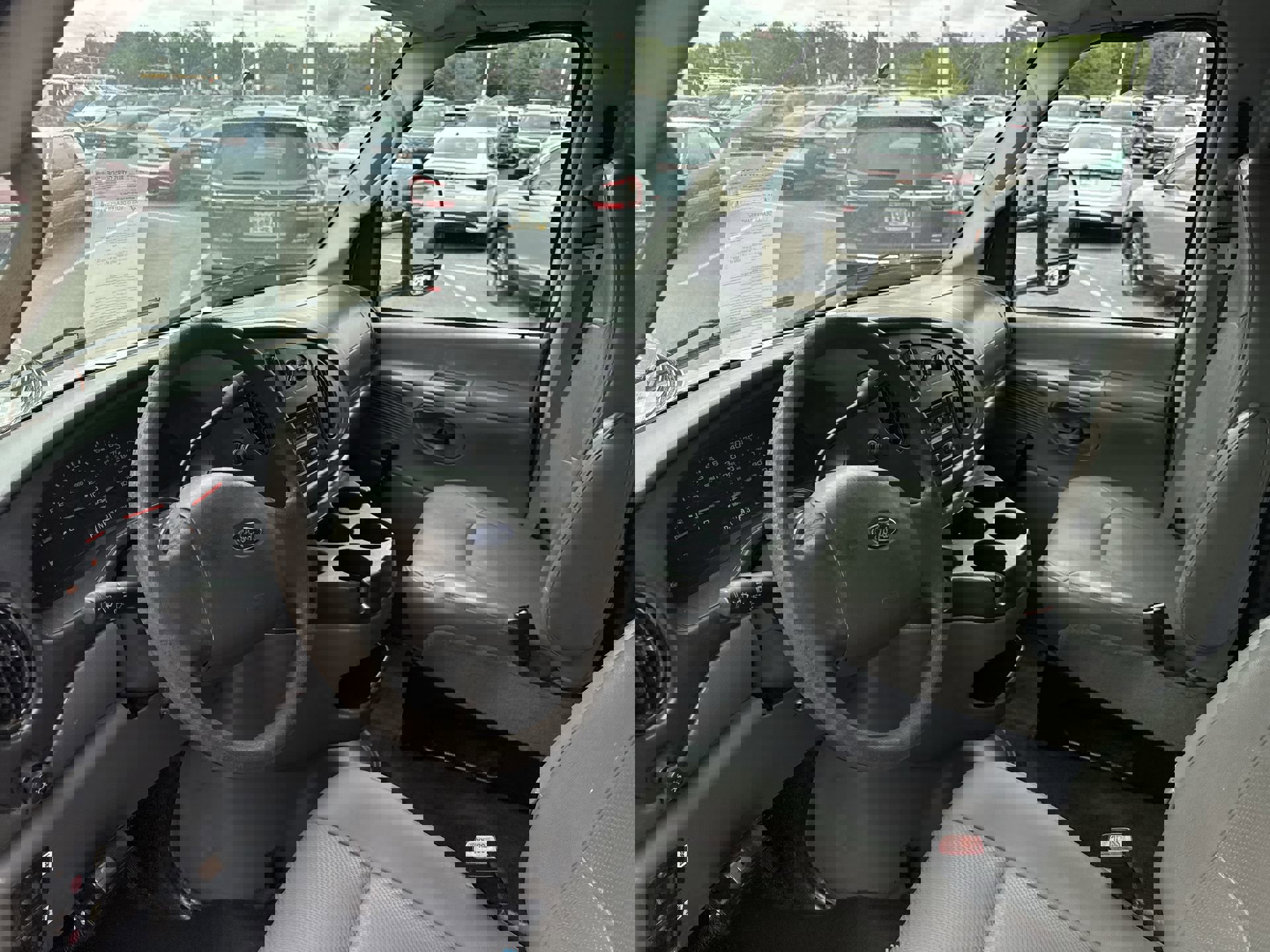 Used 2006 Ford E-450 and Econoline 450 image 17