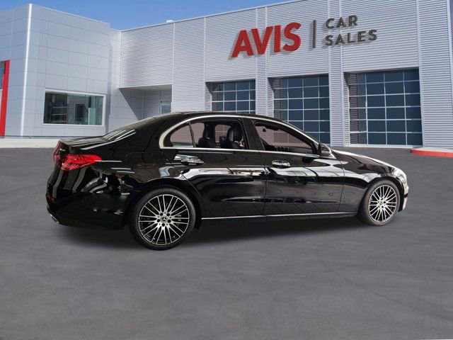 Used 2025 Mercedes-Benz C 300 4MATIC Sedan image 5