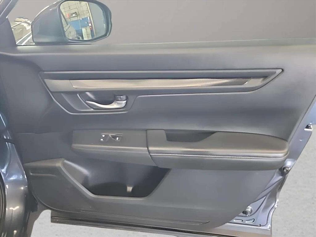 Used 2024 Honda CR-V LX image 27