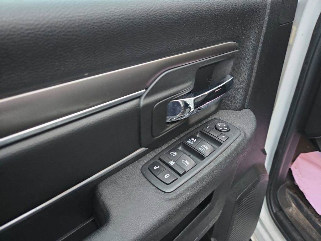 Used 2021 RAM 1500 Classic Warlock w/ Warlock Decor Package image 11