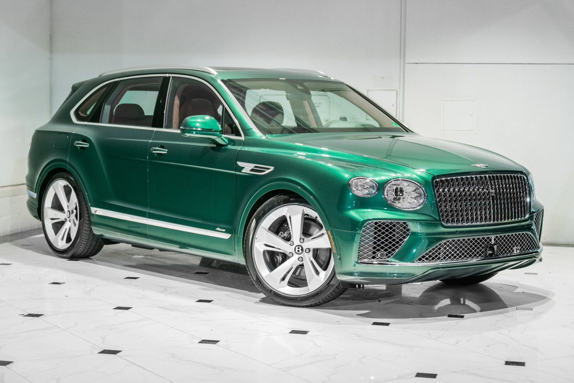 New 2025 Bentley Bentayga image 1