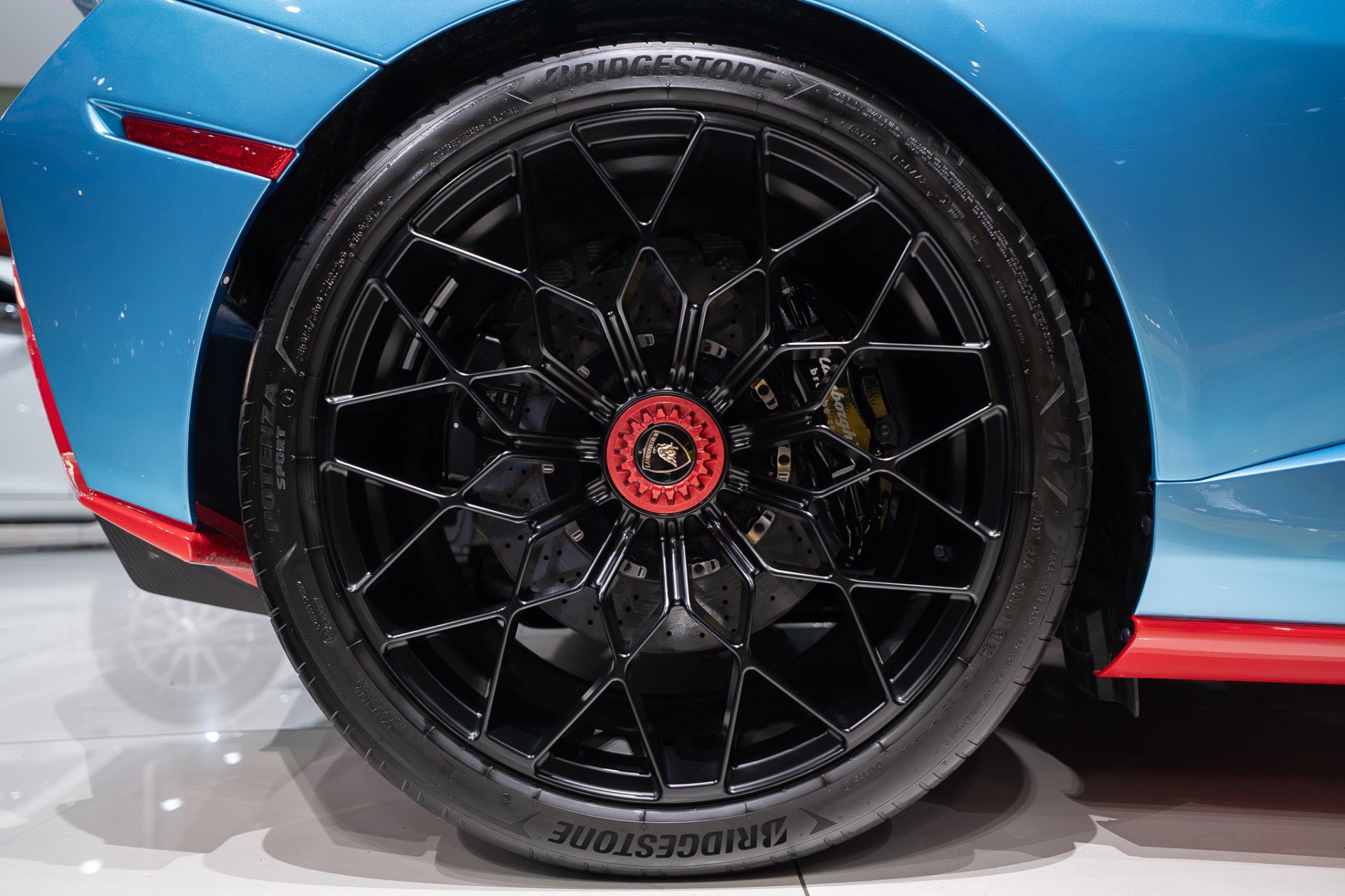 Used 2023 Lamborghini Huracan STO RWD image 49