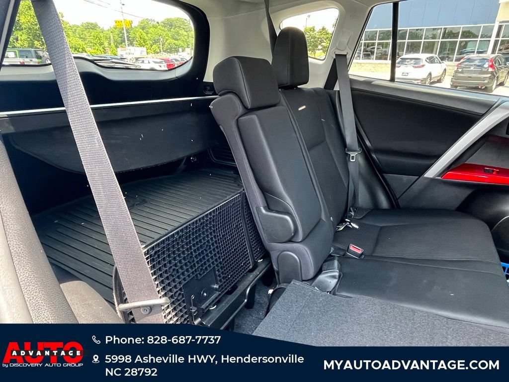Used 2017 Toyota RAV4 LE w/ All Weather Liner Package AWD/4WD image 24
