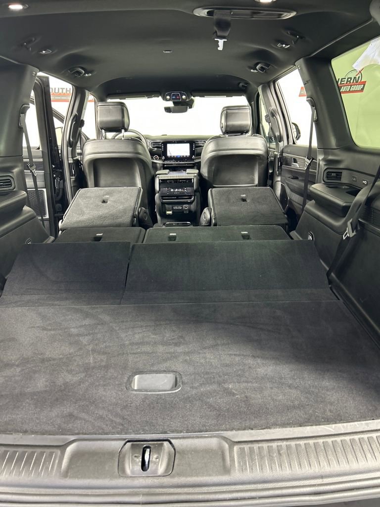 Used 2024 Jeep Wagoneer Series III image 23