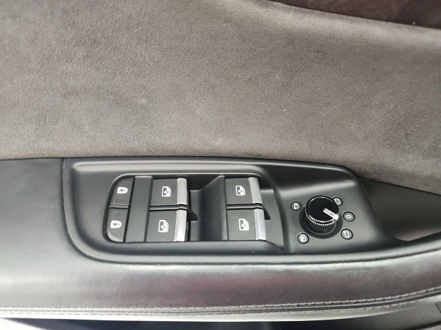 Used 2019 Audi Q8 Prestige image 50