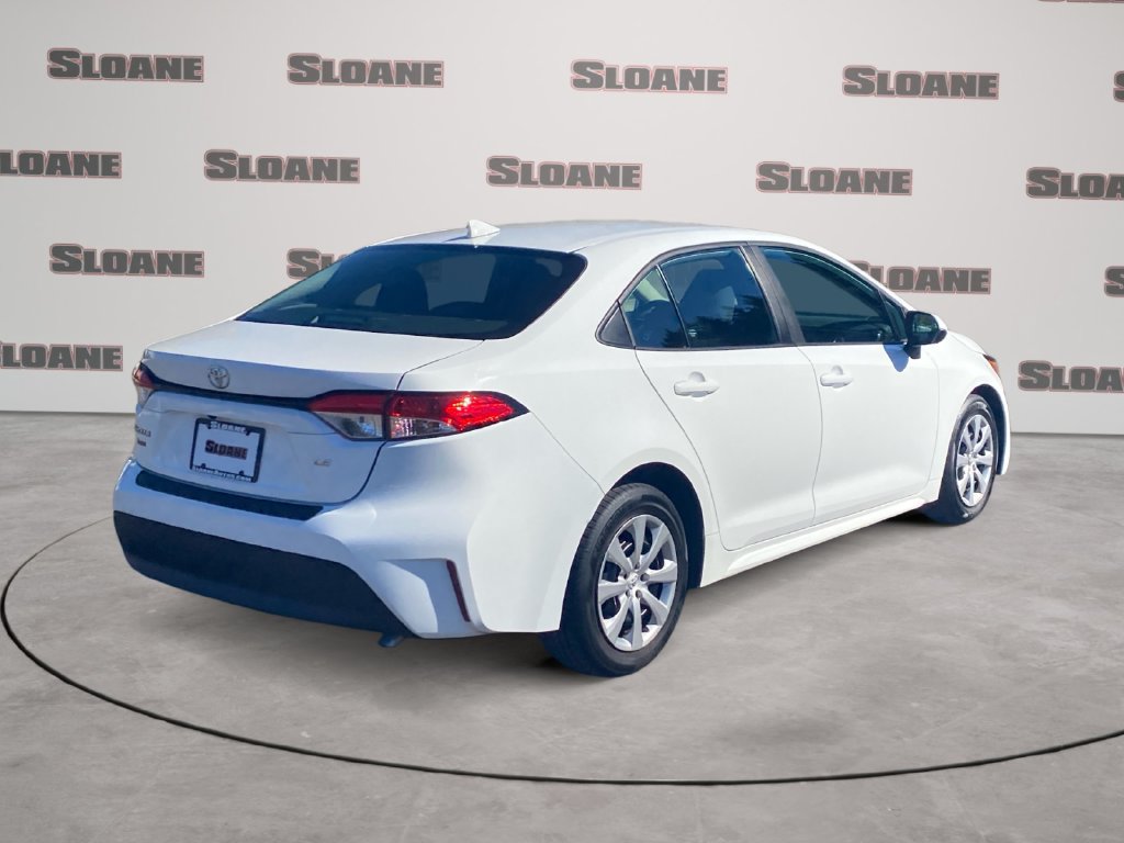 Used 2024 Toyota Corolla LE FWD image 5
