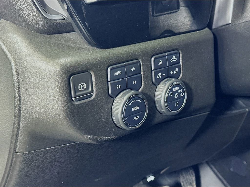 Used 2023 Chevrolet Silverado 1500 LTZ image 18