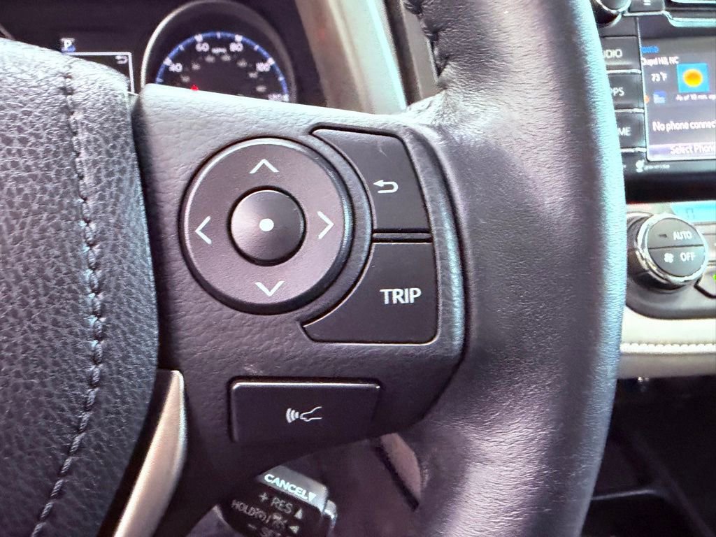 Used 2018 Toyota RAV4 XLE FWD image 20