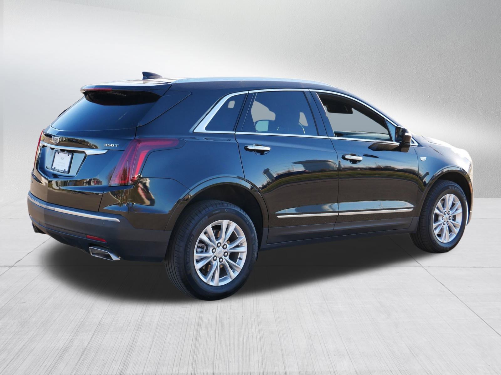 Certified 2024 Cadillac XT5 Luxury image 7