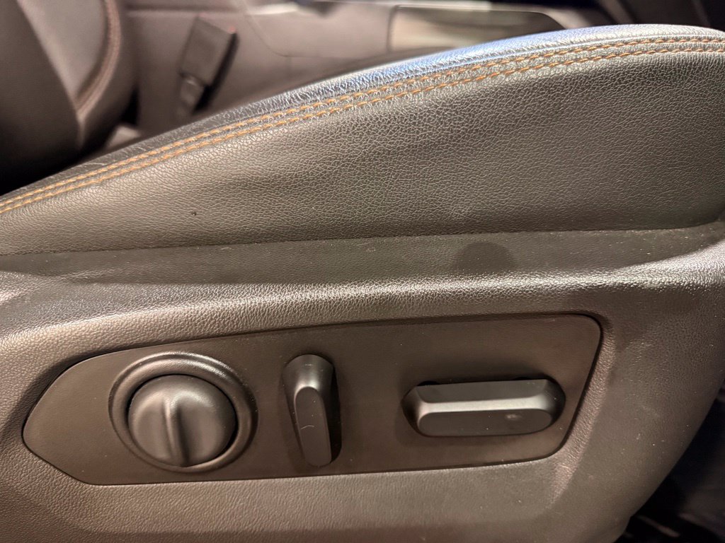 Used 2021 GMC Sierra 1500 AT4 w/ AT4 Premium Package AWD/4WD image 34