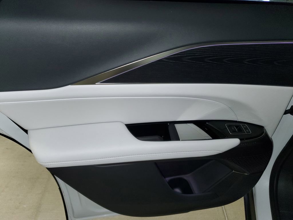 New 2026 Cadillac Lyriq Sport RWD image 9