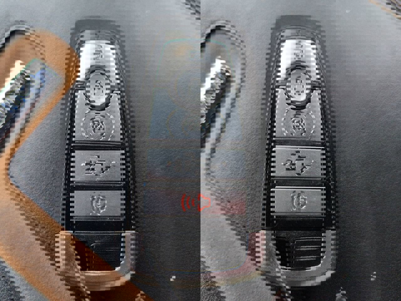 Used 2023 Ford F150 Platinum image 29