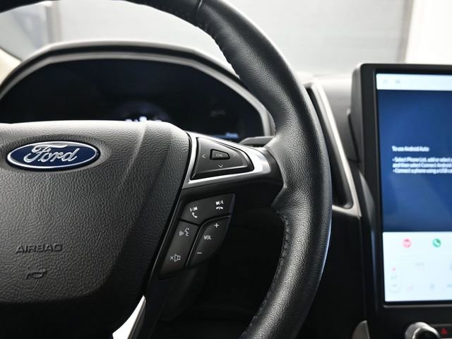 Used 2024 Ford Edge SEL AWD/4WD image 16