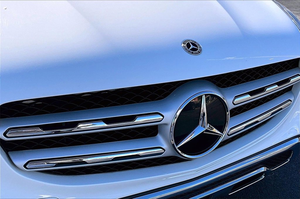 Used 2020 Mercedes-Benz GLC 300 4MATIC image 28