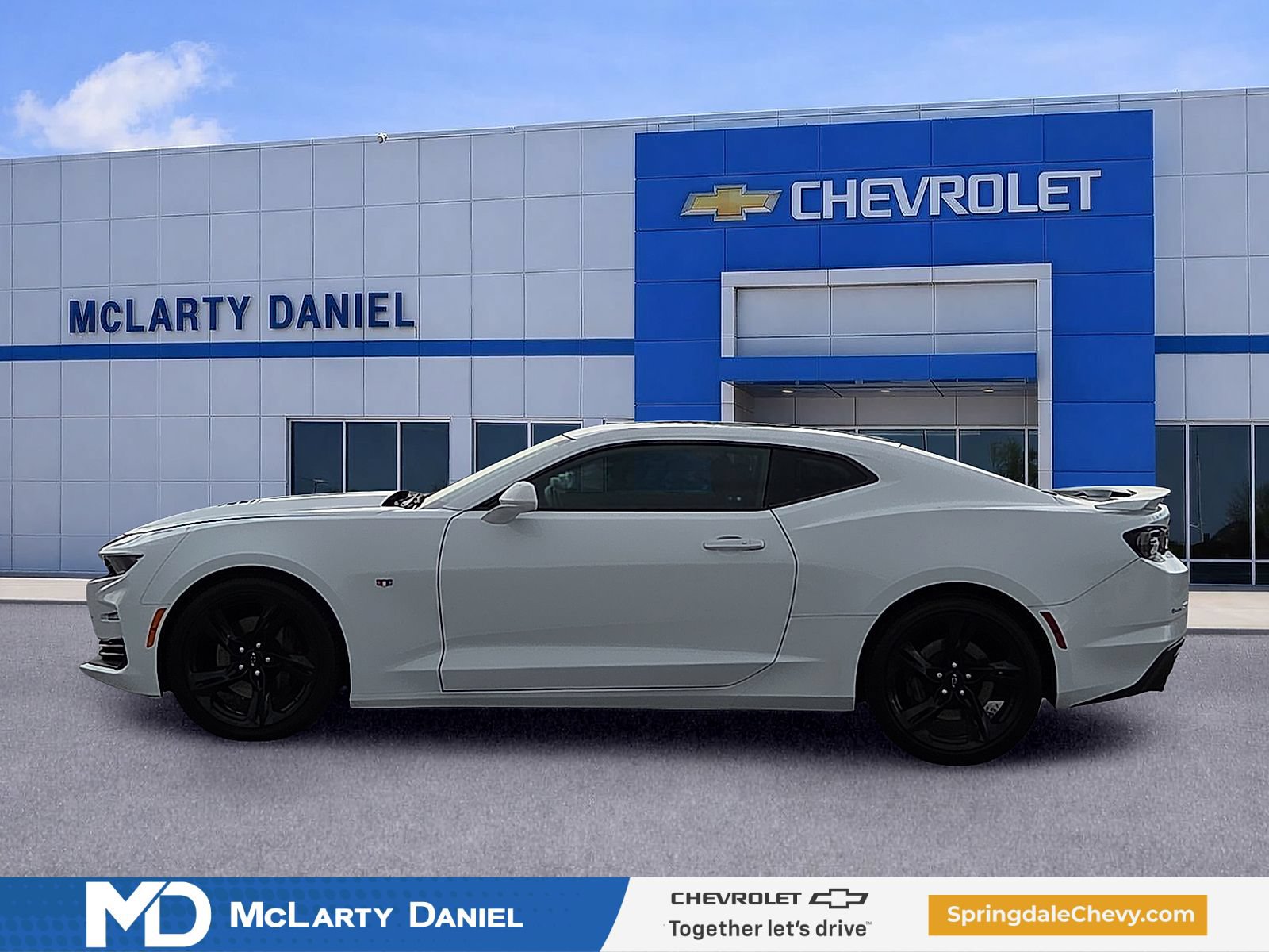 Used 2022 Chevrolet Camaro SS RWD image 3