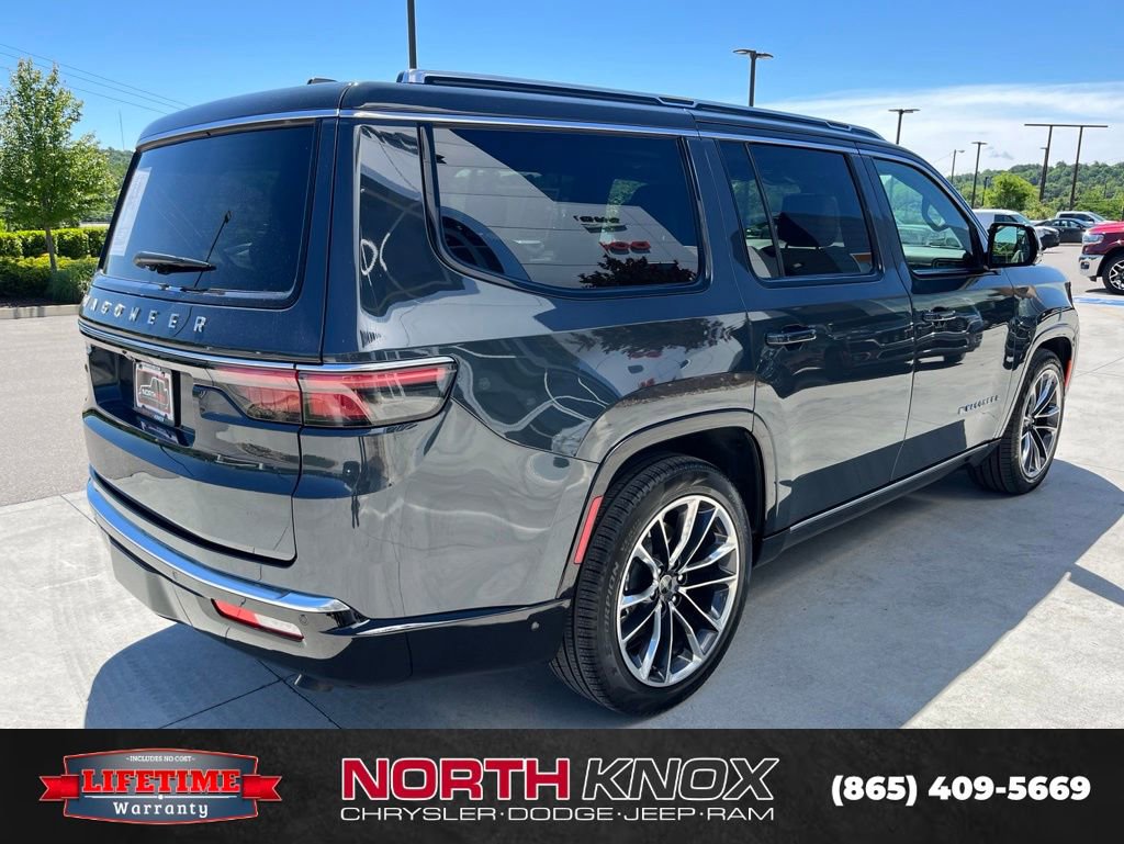 Used 2025 Jeep Wagoneer Series III w/ Premium Group I AWD/4WD image 23