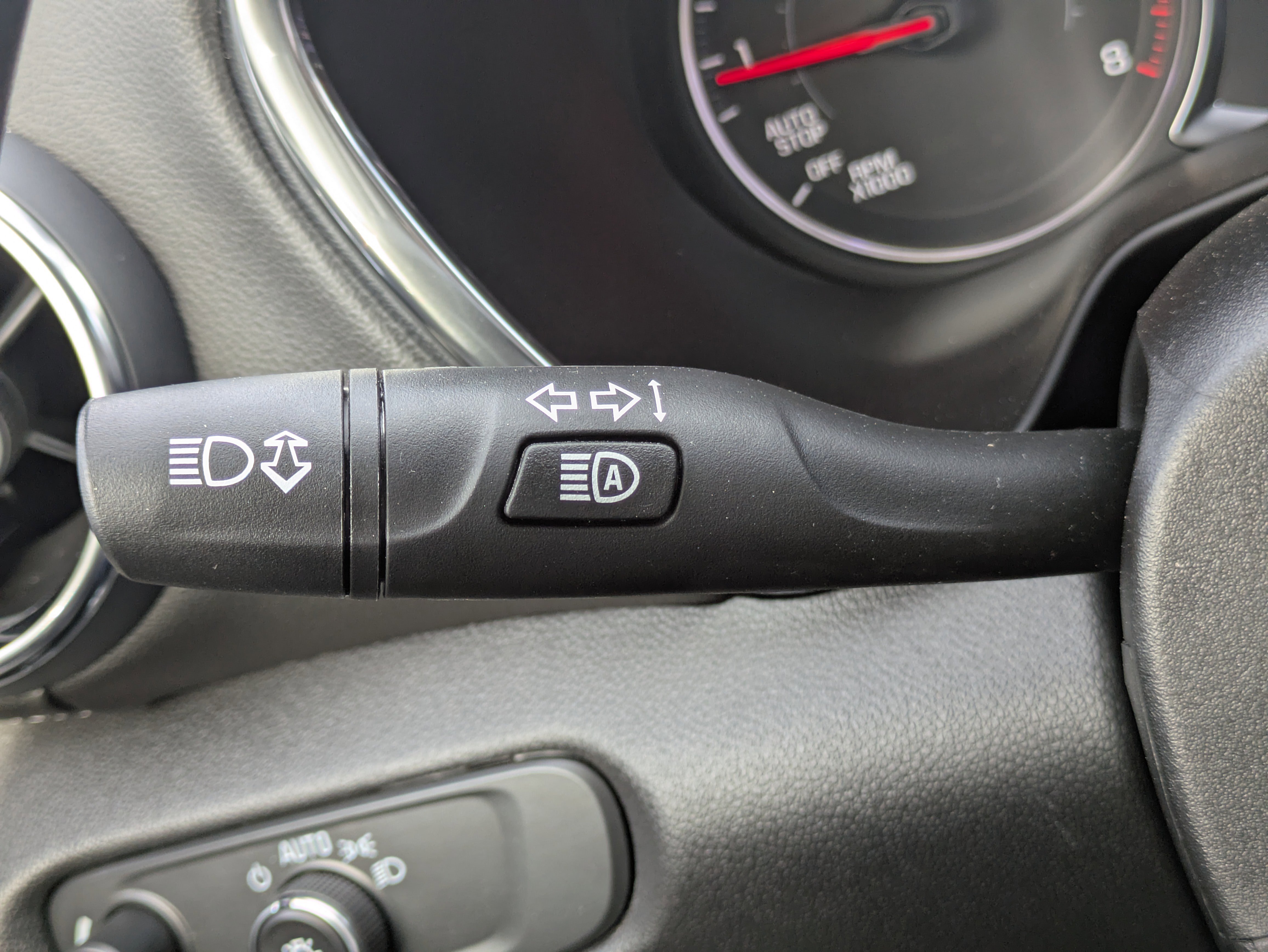 Used 2025 Chevrolet Blazer LT image 17