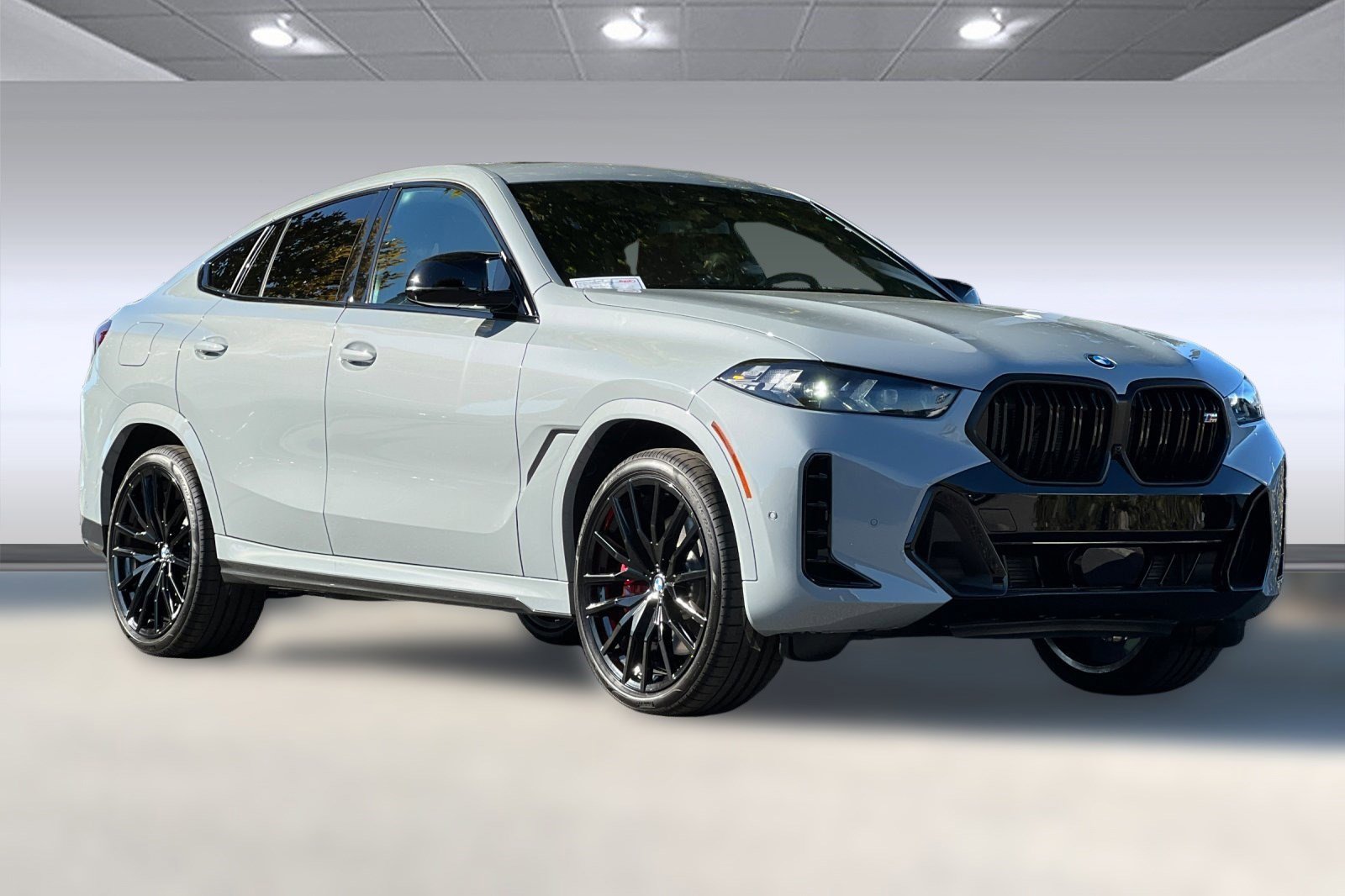New 2026 BMW X6 M60i image 6