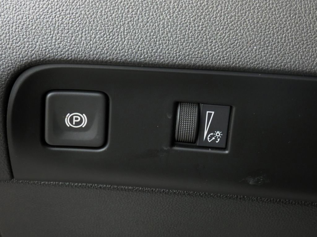 Used 2023 Buick Enclave Essence w/ Experience Buick Package image 16