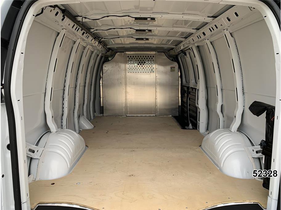 Used 2025 Chevrolet Express 2500 Extended w/ Communications Package image 9