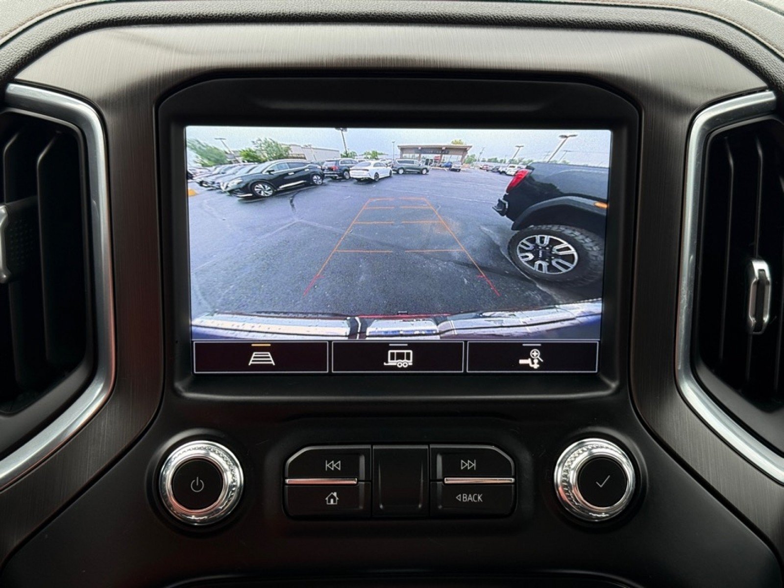 Used 2021 GMC Sierra 1500 AT4 w/ AT4 Preferred Package AWD/4WD image 19