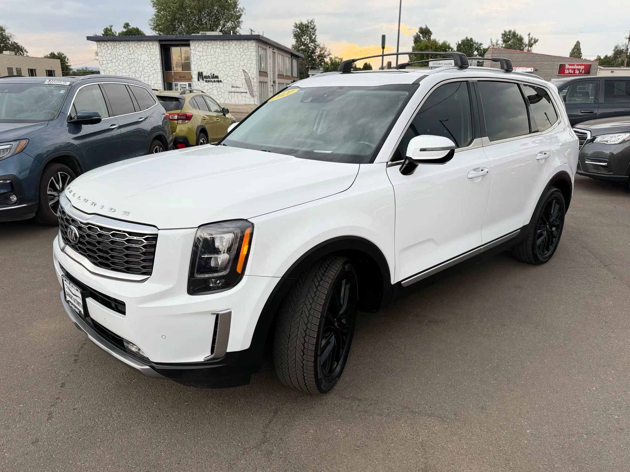 Used 2021 Kia Telluride SX w/ SX Prestige Package image 5