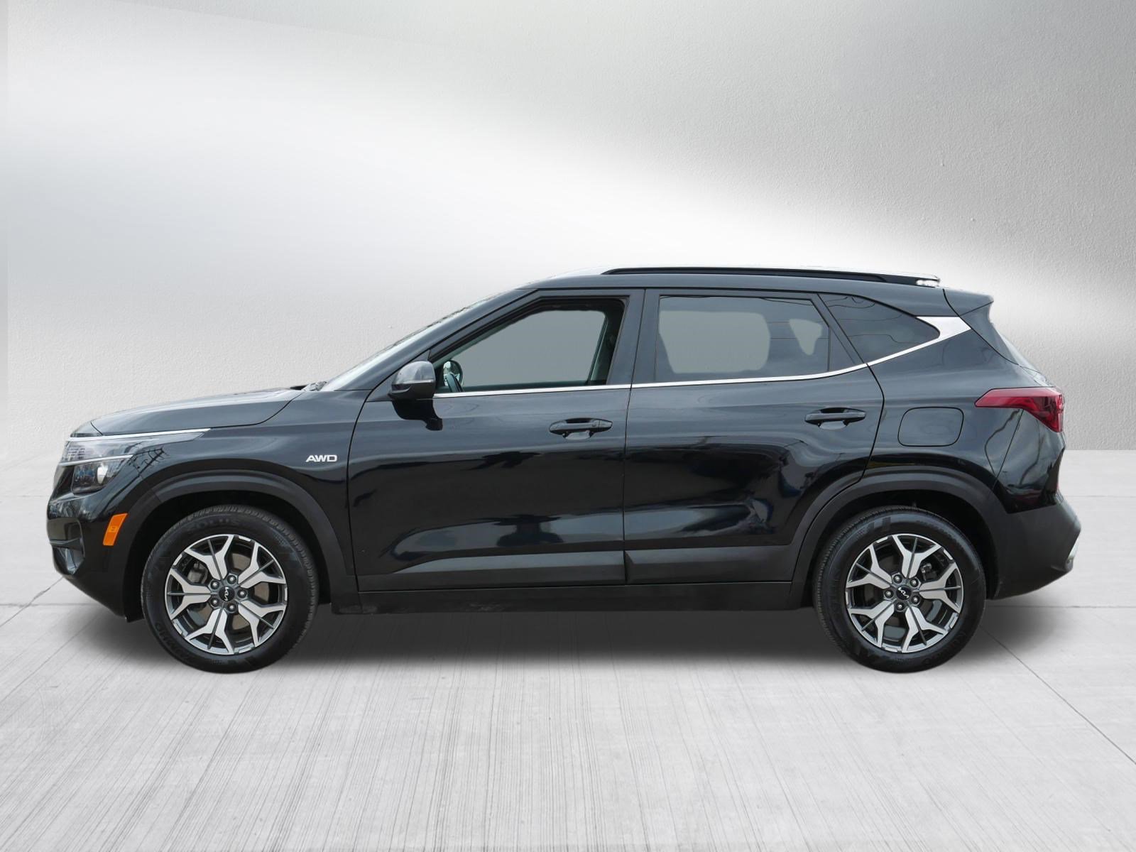 Certified 2023 Kia Seltos EX image 4