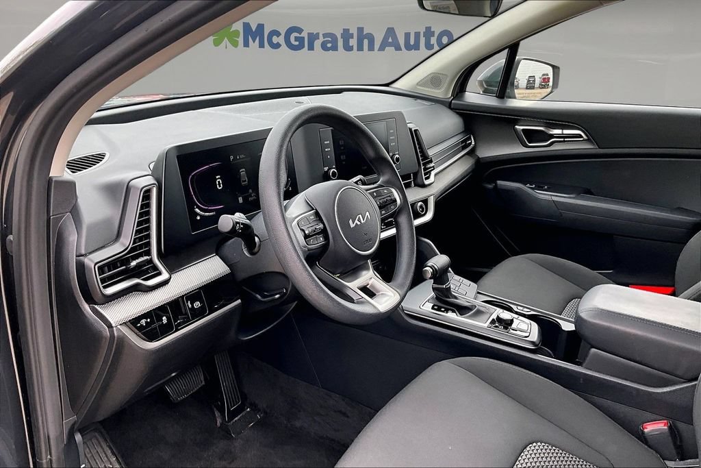 Used 2025 Kia Sportage LX AWD/4WD image 20