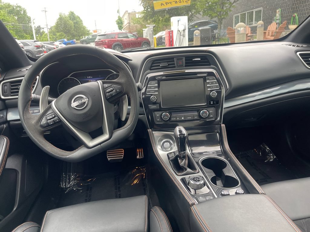 Certified 2023 Nissan Maxima SR w/ Sport Mat Group FWD image 11