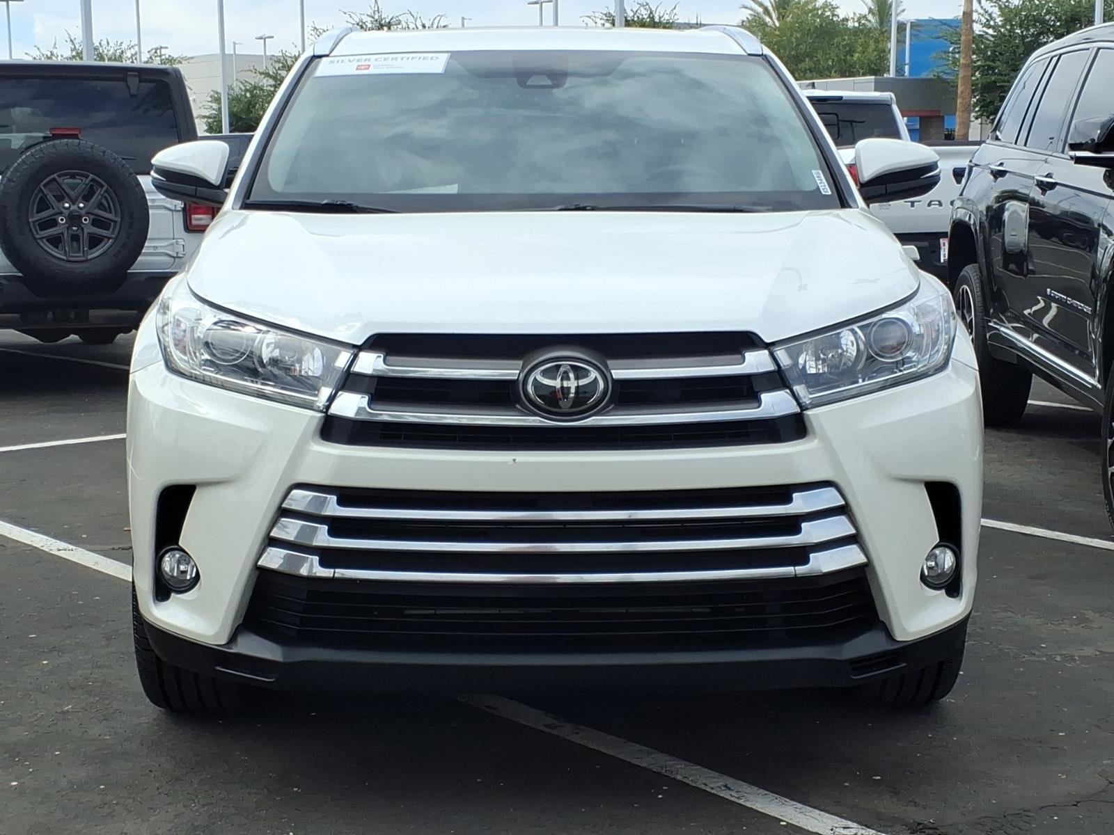 Certified 2018 Toyota Highlander Limited image 2