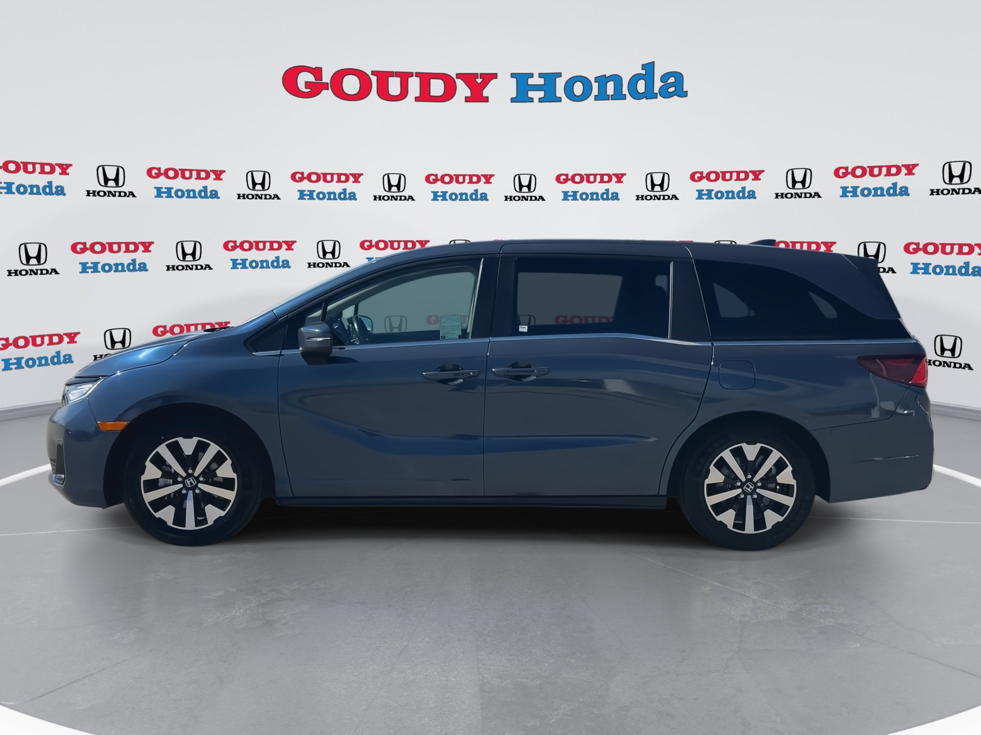 Certified 2025 Honda Odyssey EX-L image 5