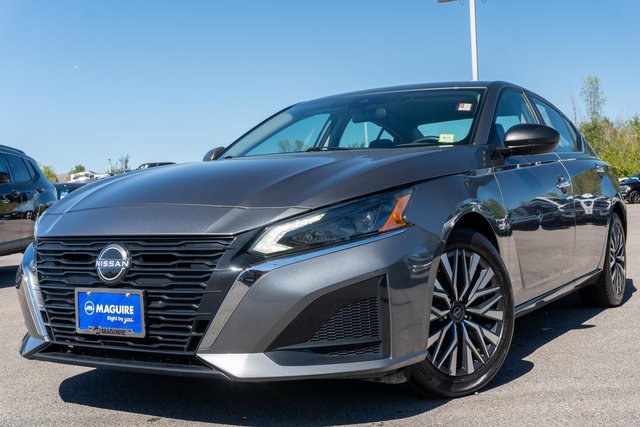 Used 2024 Nissan Altima 2.5 SV