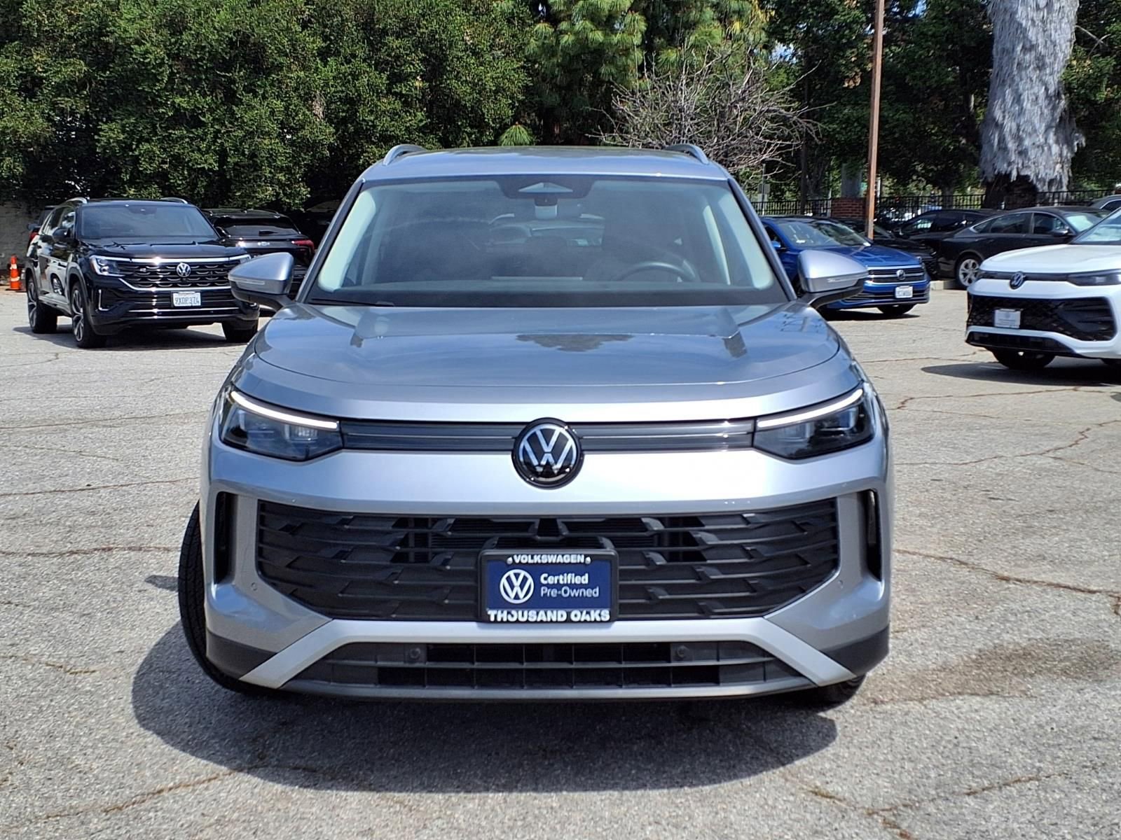 Used 2025 Volkswagen Tiguan S image 2