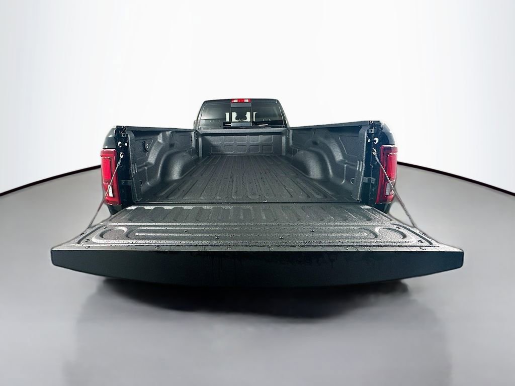 New 2025 RAM 3500 Laramie AWD/4WD image 16