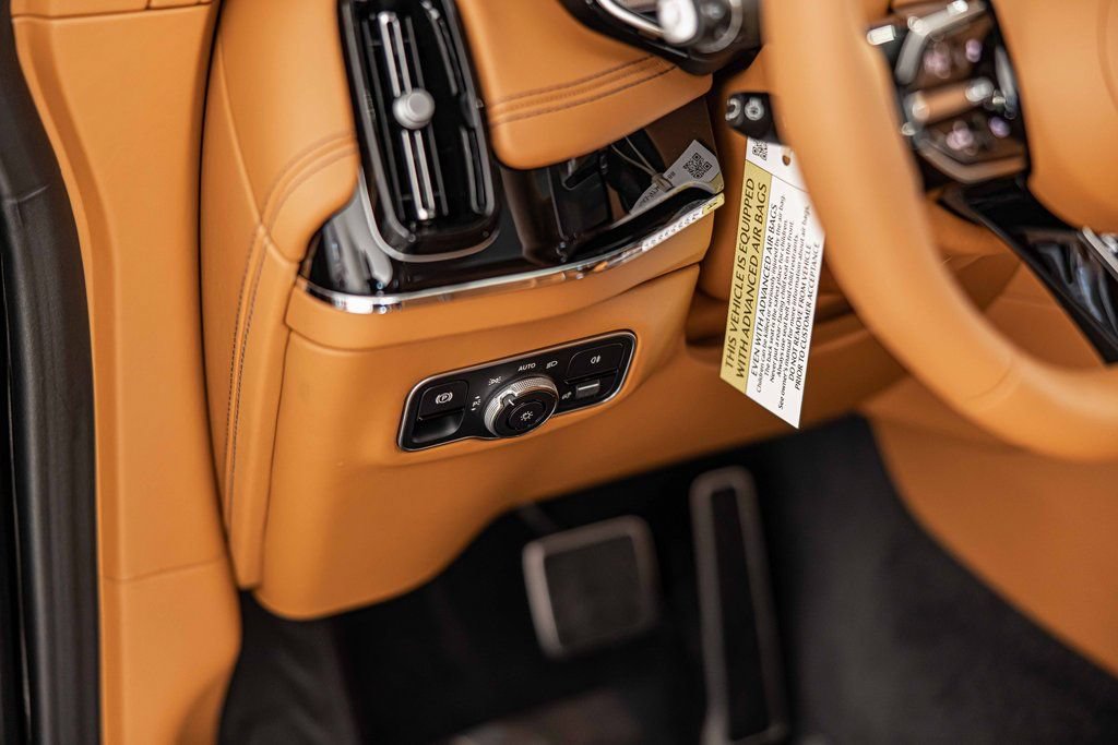 New 2026 Aston Martin DBX 707 AWD/4WD image 21