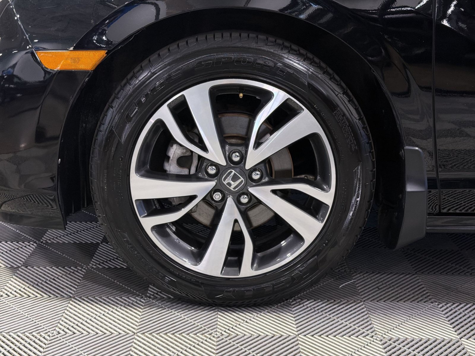 Used 2023 Honda Odyssey Touring image 15